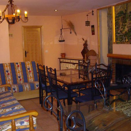 Vut Vivienda De Uso Turistico La Risca Guest House Molinos de Papel Luaran gambar