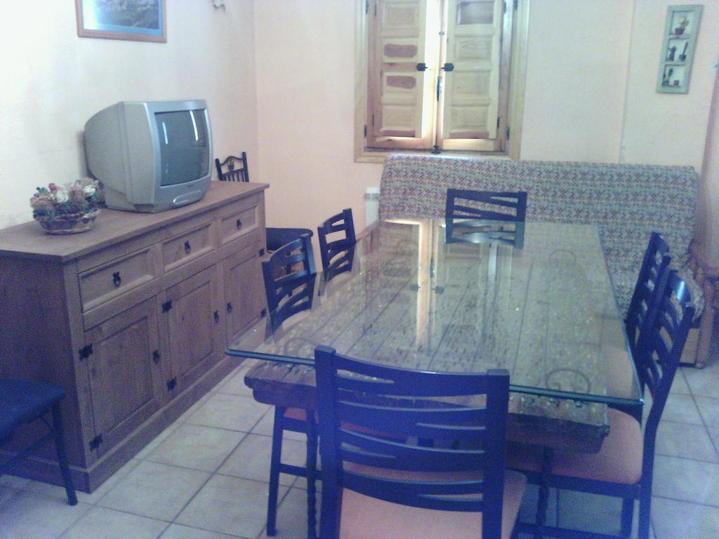 Vut Vivienda De Uso Turistico La Risca Guest House Molinos de Papel Luaran gambar