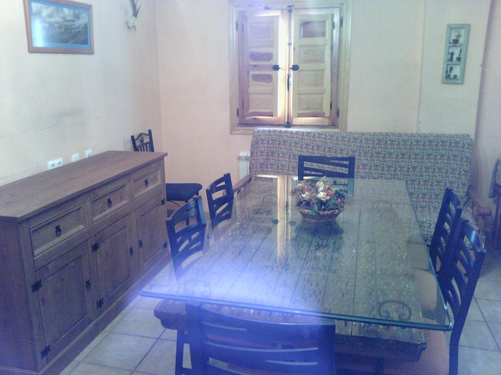 Vut Vivienda De Uso Turistico La Risca Guest House Molinos de Papel Luaran gambar