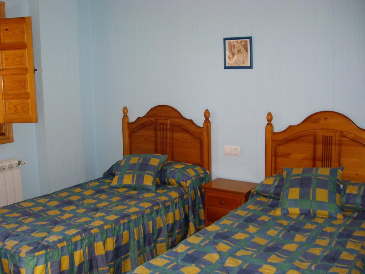 Vut Vivienda De Uso Turistico La Risca Guest House Molinos de Papel Luaran gambar